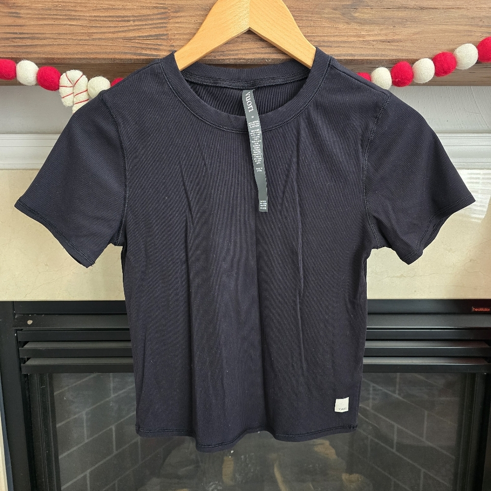 NWT Vuori Ribbed Baby Tee